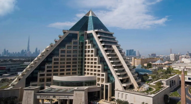 Отель Raffles Dubai