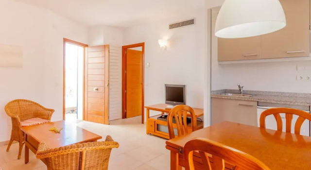 Apartamentos Es Caló, Book Hotel Es Calo Formentera