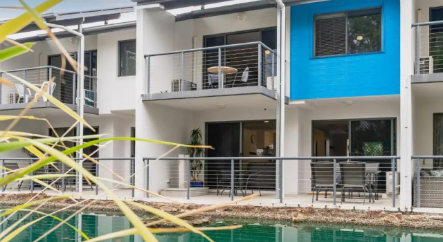 North Facing, 2 bedroom Townhouse in Tropical Resort, Prenota Resort Hotel a Queensland con parcheggio, Parcheggio