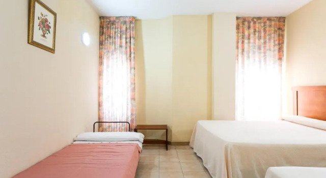 Трёхместный номер Standard Apartamentos Resitur