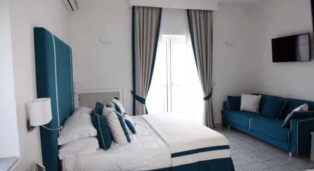 Hotel Bristol