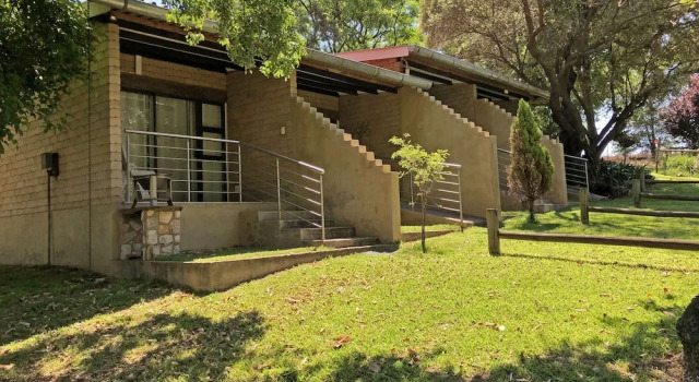 Номер Business Hills and Dales Accommodation