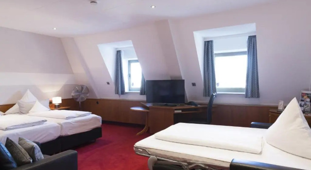 Полулюкс TOP Hotel Amberger