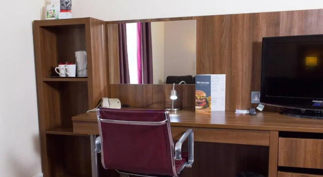 Двухместный номер Deluxe Holiday Inn Milton Keynes East M1 Junc 14 by IHG