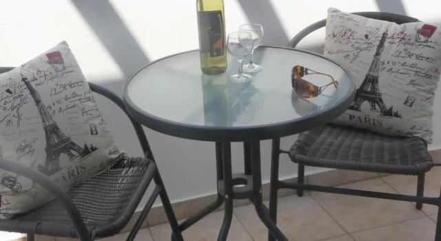 Beautiful studio Z104 in Vanessa Complex, Boek Hotel Peyia Paphos