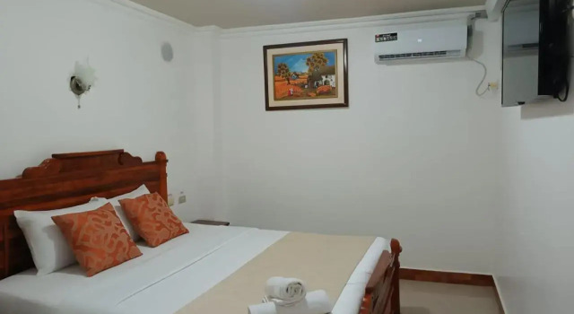 Hostal Bicentenario, Book Hotel Cheap Hotels in Guayas