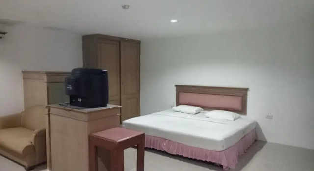 Полулюкс Tongpoon Hotel