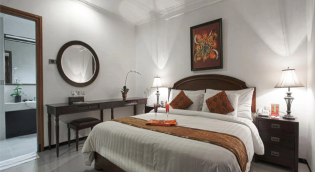 Suite junior Tuwuh Hotel at Kayutangan