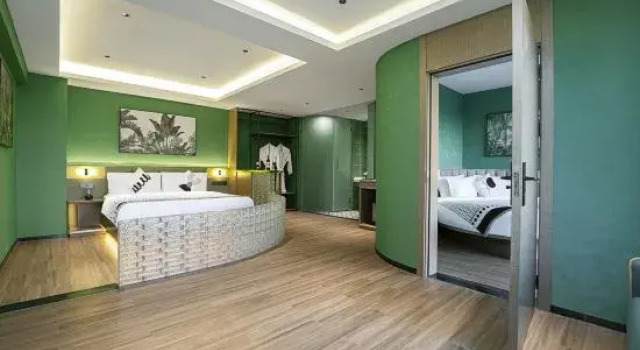 Люкс Huaxi Nalai • Milin Aesthetic Hotel Serene & Luxe (Jinghong Manting Park Riverside Night Market)