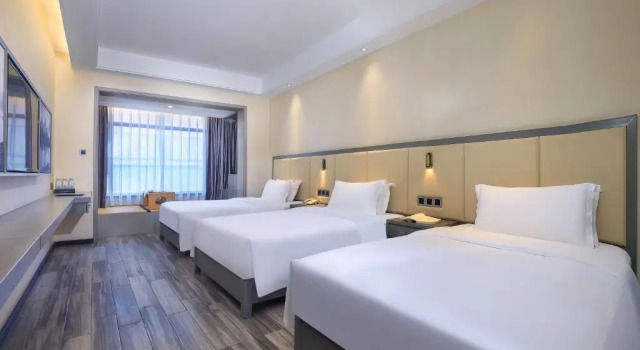 Трёхместный номер Classic Wing Hotel Guilin - Central Square
