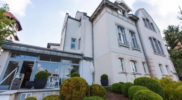 Boutique-Hotel Villa Anna, Book Villa Cottages in Rennsteig, Cottage