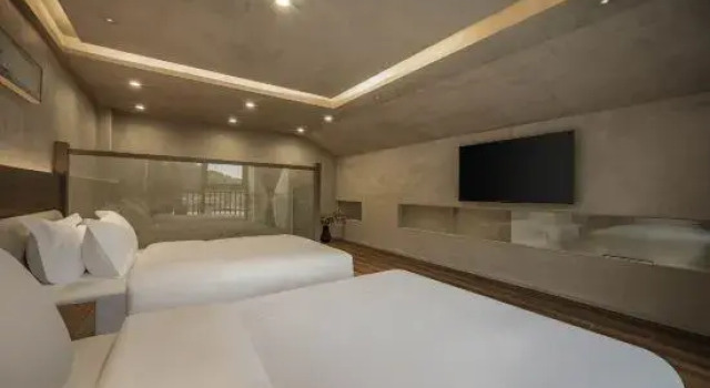 Семейный люкс Дуплекс с видом на реку Ya'an Xingzhi Homestay (Panda Exhibition Center Green Island Park)