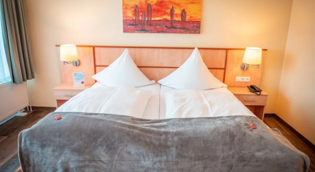 Двухместный номер Standard с балконом Strandhotel Weissenhäuser Strand