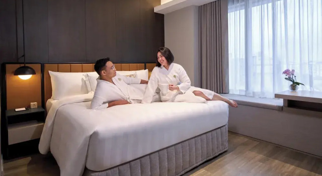 Standardní podkrovní apartmá pokoj 1 ložnice s balkonem Pan Pacific Serviced Suites Orchard