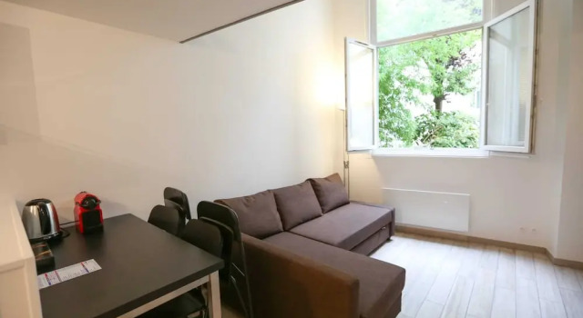 Hostnfly Apartments - Charming Luminous Studio in Vincennes, Rezerwuj Apartament Vincennes Val de Marne
