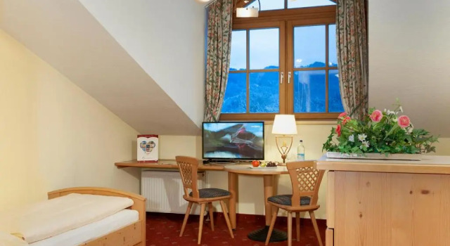 Hotel zur Post, Prenota Hotel Rohrdorf Chiemgau