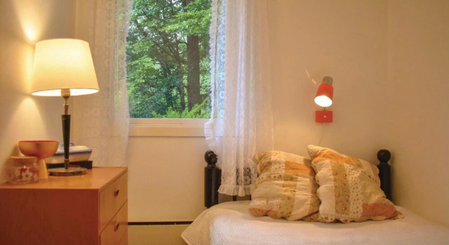 Amazing Home in Hjärnarp With 3 Bedrooms, Sauna and Outdoor Swimming Pool, Rezerwuj Hotel Hotele w Lagos z parkingiem, Parking
