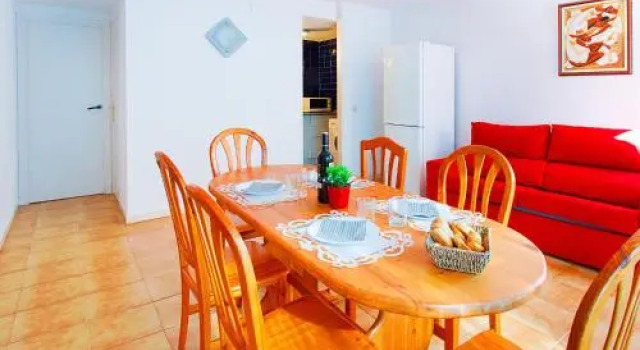 Apartment Platja de Roses.8