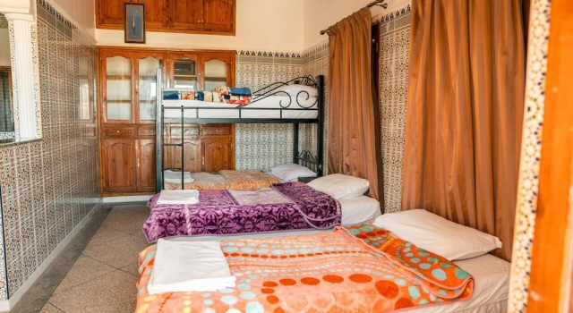 Кровать в общем номере Hostel Assafar