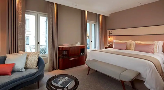 Двухместный номер с видом на Гранд канал Отель The St. Regis Venice