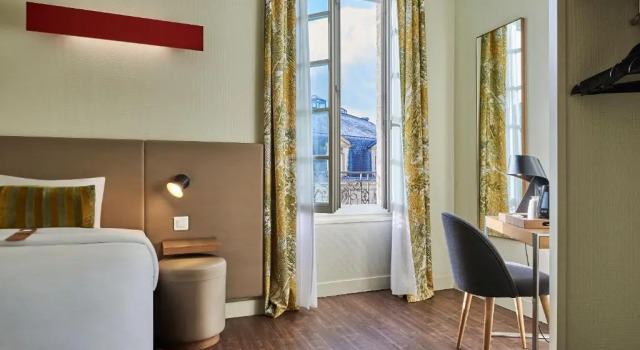 Двухместный номер Comfort Hôtel Bordeaux Clémenceau by Happyculture