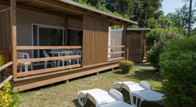 Коттедж с 3 комнатами Camping Eden Glamping