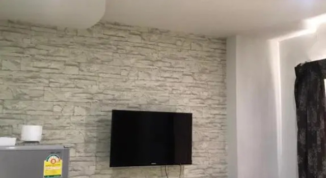 Апартаменты Standard Rod Fai Fah Apartment