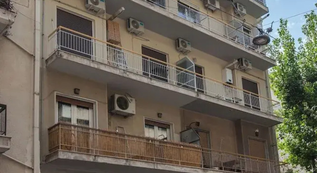 Exarhia Silver Moon with Acropolis View, Забронировать Апартаменты/квартира Афины Острова Саронического залива - Аттика, рядом с Холм Филопаппос