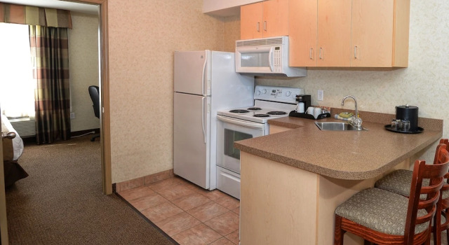 Двухместный люкс Quality Inn & Suites Grande Prairie