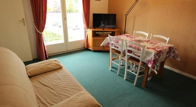 Appartement Bagnères-de-Luchon, 2 pièces, 4 personnes - FR-1-313-185