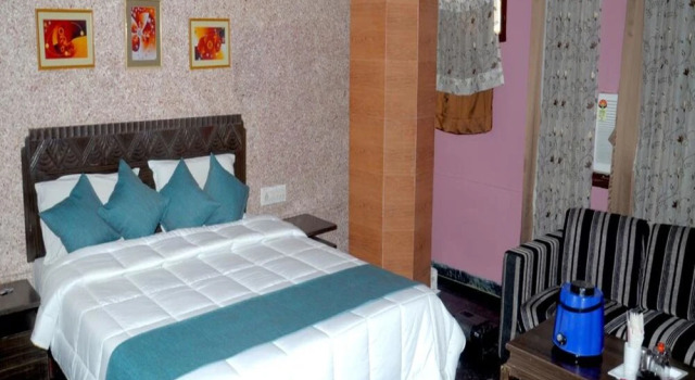 Hotel Jyoti, Забронировать Отель Отели штата Раджастхана 3 звезды, 3*