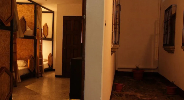Panal Hostel and Studio Apartments, Book Apartment Hotels in Zacatepeques with Parking, Parking