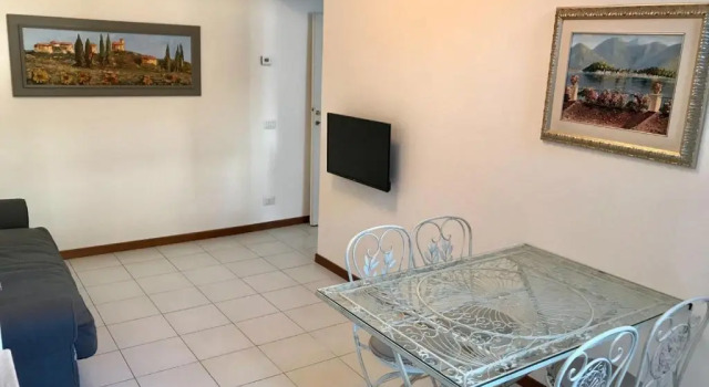 meschihouse - Leonardo 35, Prenota Hotel Lecco Como