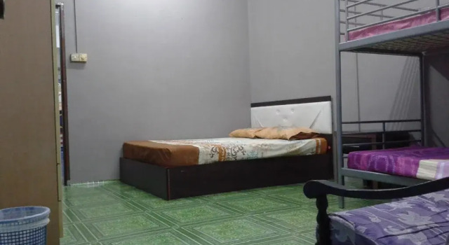 Zeeadam Backpackers Hostel