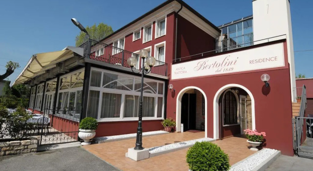 Residence Bertolini, Book Hotel Hotels in Padova with Parking, Parking