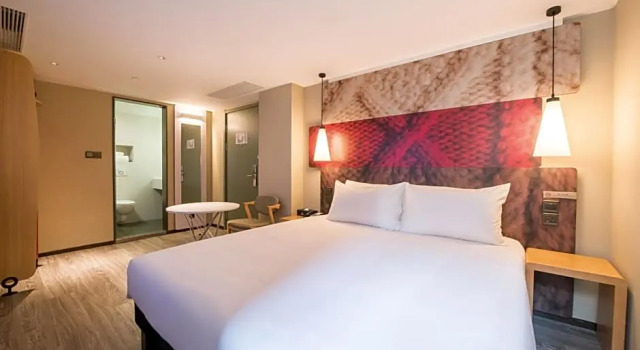 Номер Business ibis Chengdu Yongfeng Hotel