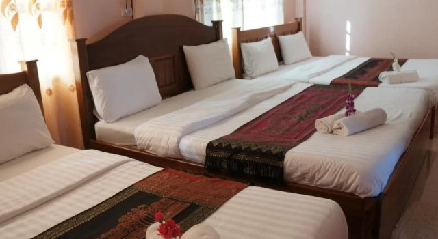 Bann Lamoonaoonkhong Hotel, Varaa Hotelli Hotellit North-Eastern Thailand pysäköinnillä, Pysäköinti