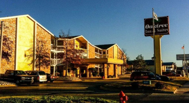 Номер Standard Oaktree Inn and Suites