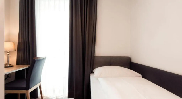 Birkenvilla Ferienhaus mit 4 Schlafzimmern für 9 Personen, Rezerwuj Hotel Hotele w Salzburg z parkingiem, Parking