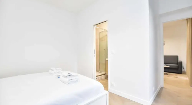 Calm Apartment -1br/4p- Bastille, Забронировать Апартаменты/квартира Отели Парижа с парковкой, рядом с Quinze-Vingts Eye Hospital, Парковка