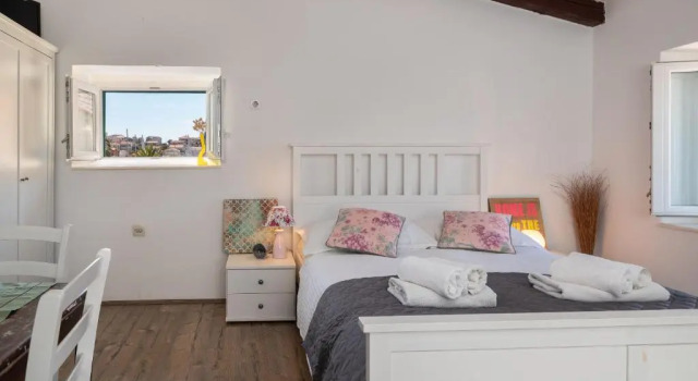 Студия с видом на море OLD TOWN APARTMENTS, in the city centre