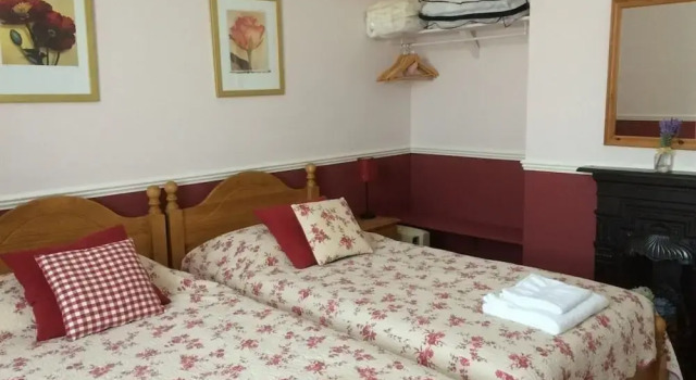 Toll House, Забронировать Отель Бизнес-отели Англии, 4* 5*