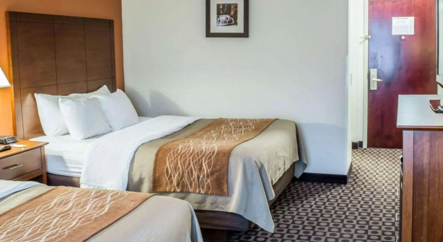 Comfort Inn Fayetteville I-95, Забронировать Отель Фаеттевилле Северная Каролина