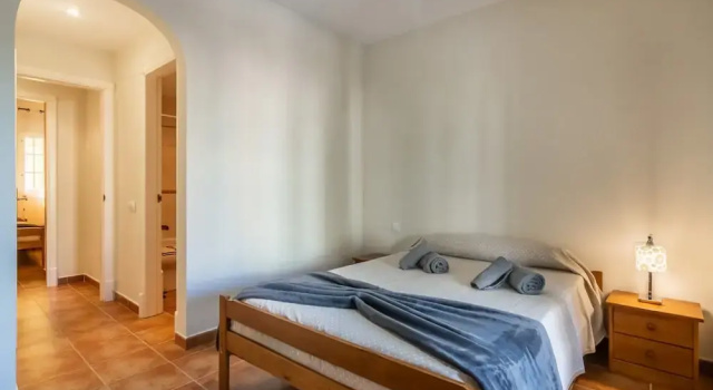 Apartment With Terrace and Pool Access