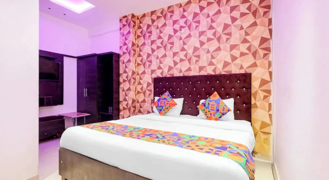 Номер Deluxe Fabhotel Royal Residency