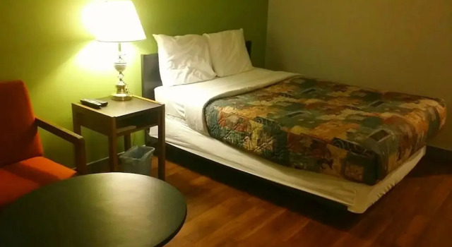 Номер Standard Home Away Inn
