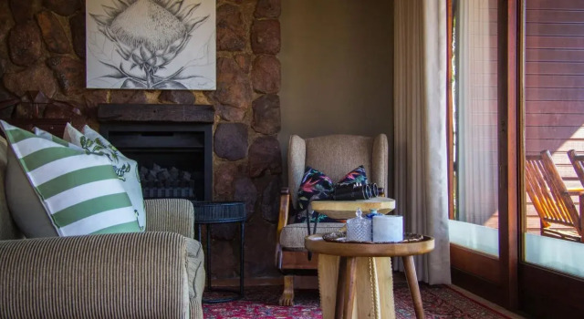Camp Ndlovu, Buchen Sie Hotel Waterberg District Südafrika