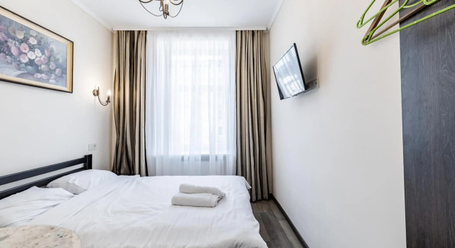 Opera House Apartment 2
