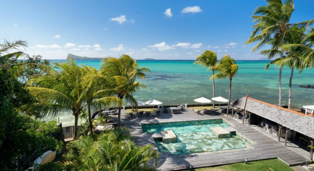Cape Point Beachfront Suites And Penthouses, Забронировать Отель Бейн-Боф Северное побережье Маврикия, рядом с Пляж Bain Boeuf