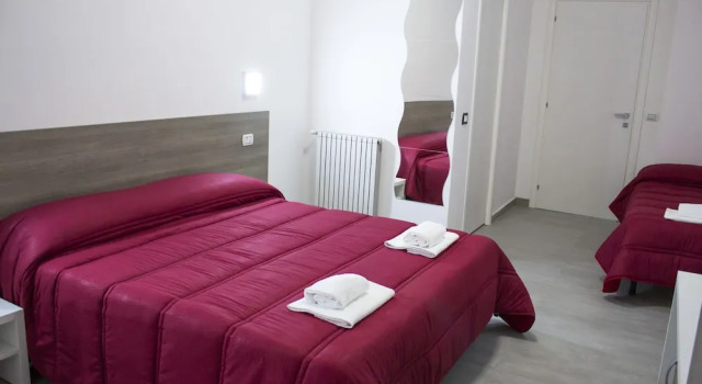 Трёхместный номер Standard Tiburtina Royal Suites